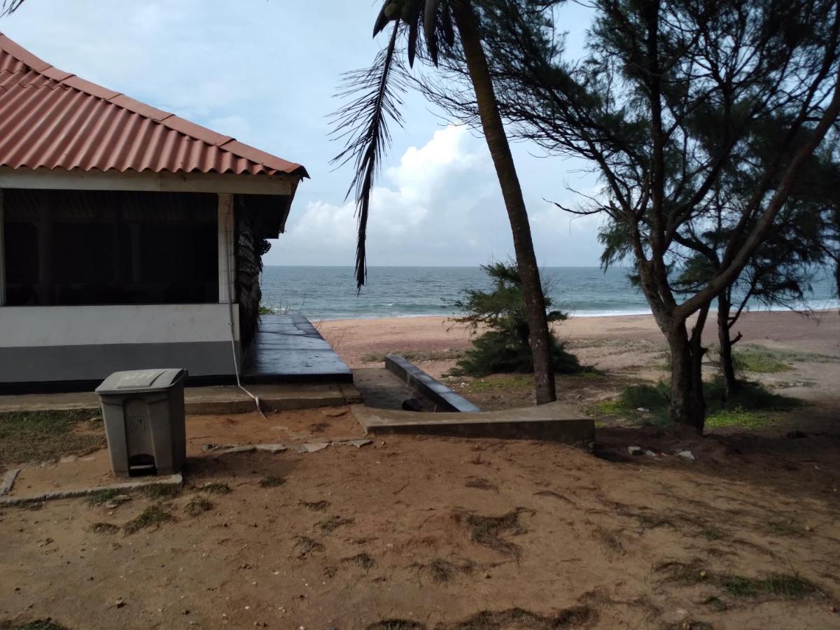 Happy Beach Guest House Hambantota Exterior foto